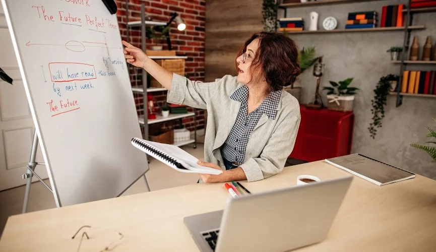 woman tutoring online