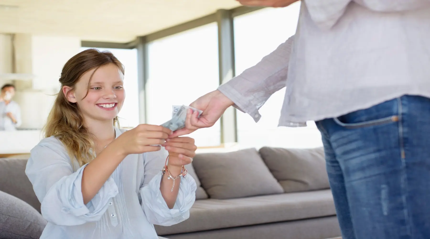 Pocket money_GettyImages_1800x1000