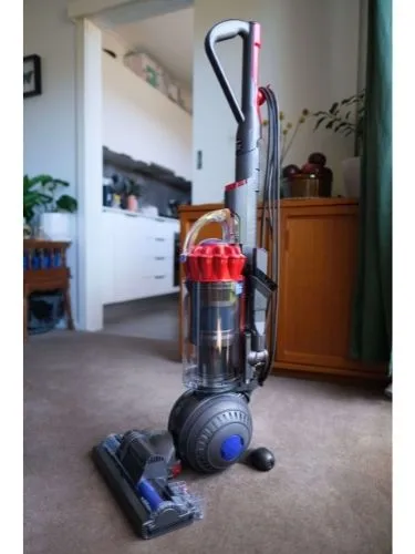 zone panik Ritual Dyson Light Ball Multi Floor+ review: The ute of vacuums | Finder