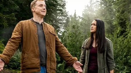 Where to watch Resident Alien online in Australia