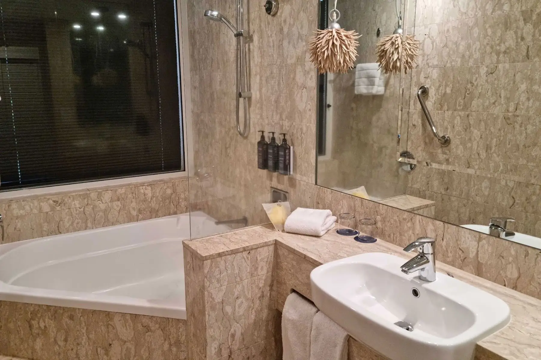 Sheraton Grand Mirage Resort bathroom