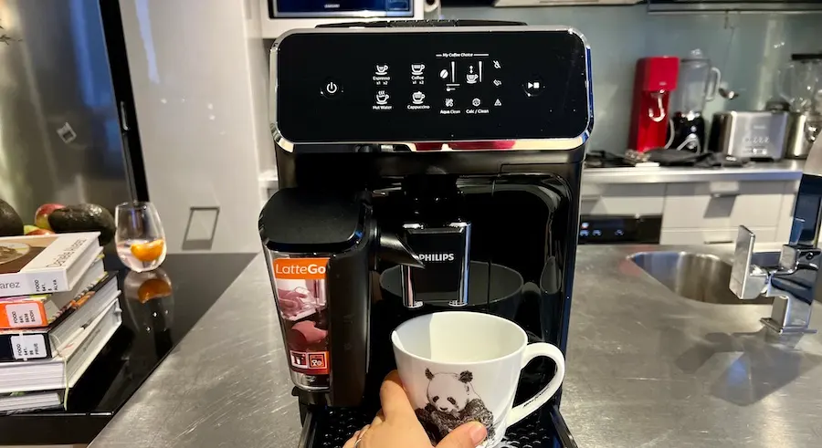 Philips 2200 Series Fully Automatic Espresso Machine with LatteGo