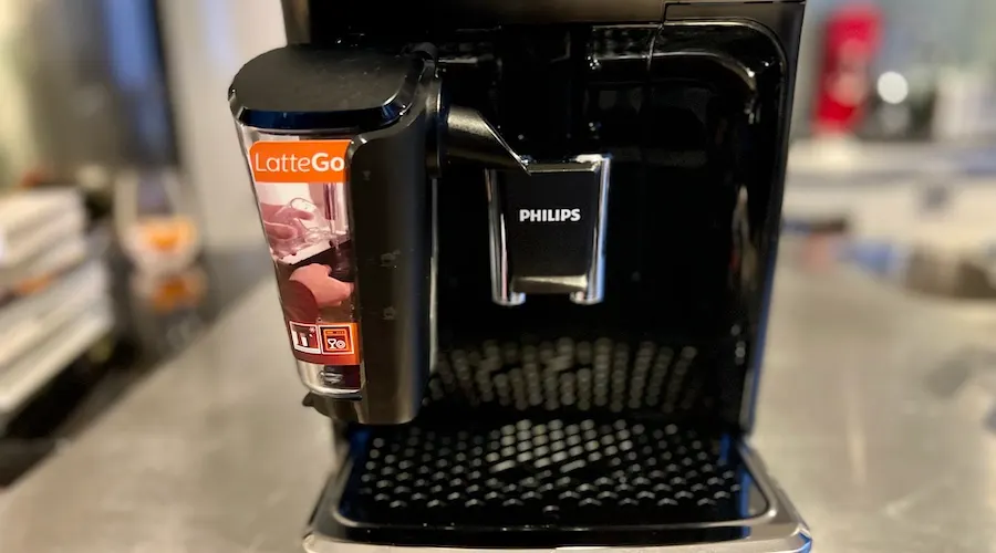  PHILIPS 2200 Series Fully Automatic Espresso Machine