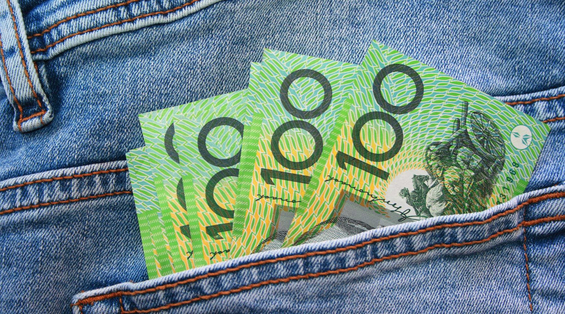 Australian cash_Canva_1800x1000