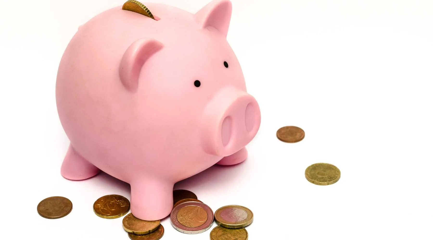 Piggy Bank With Coins_Canva_1800x1000