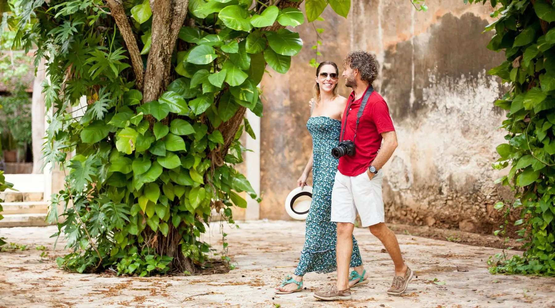 Couple_On_Vacation_Together_Canva_1800x1000 Couple_On_Vacation_Together_Canva_1800x1000