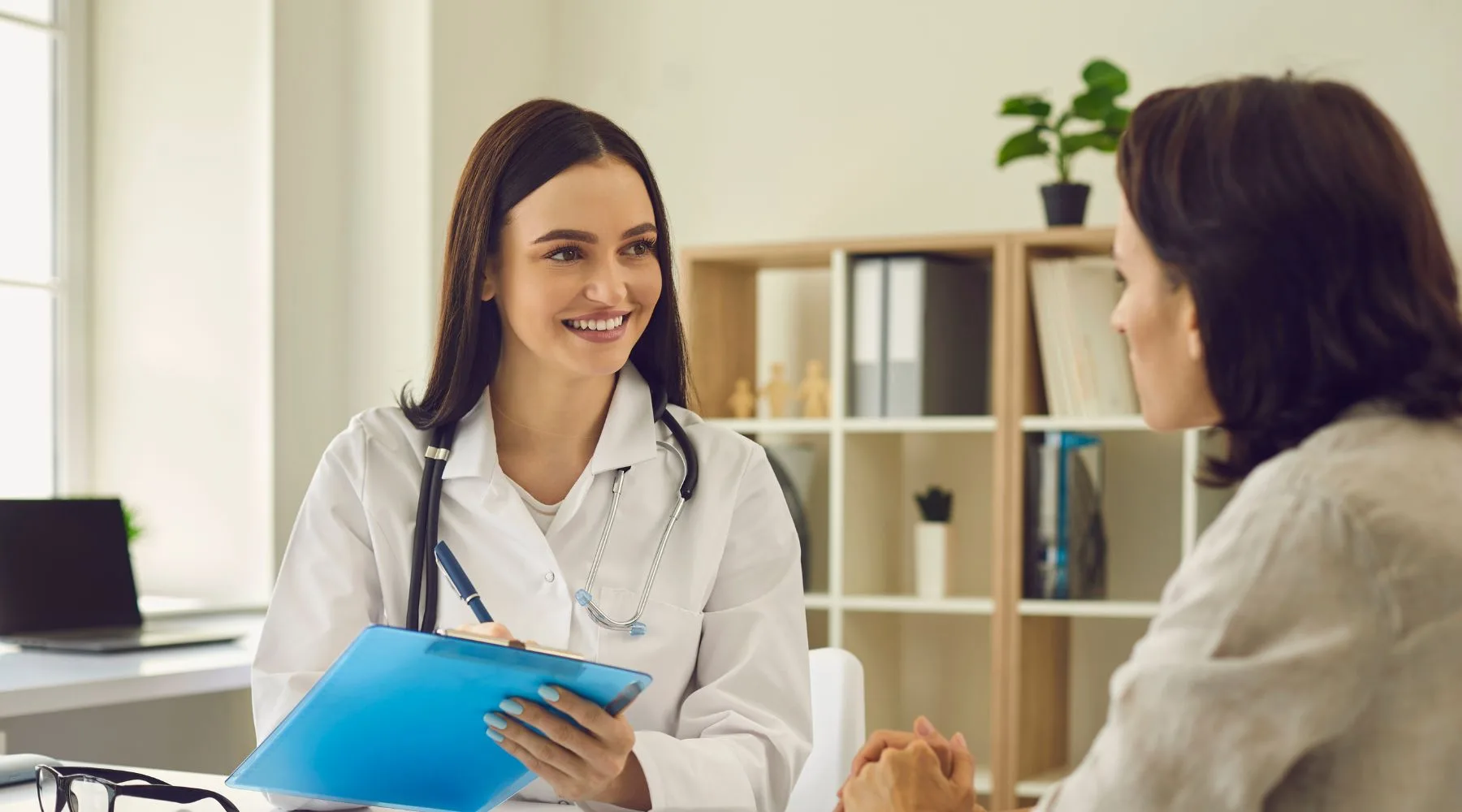 Health professional_Canva_1800x1000