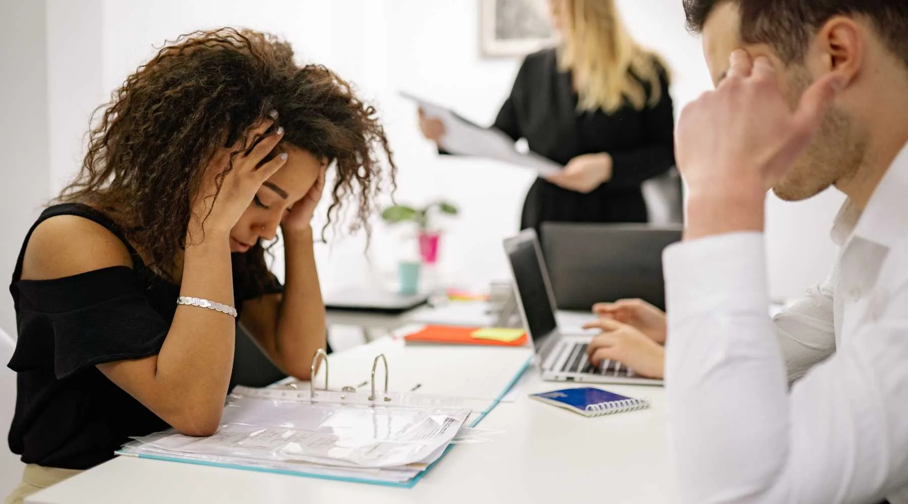 Financial stress_Canva_1800x1000