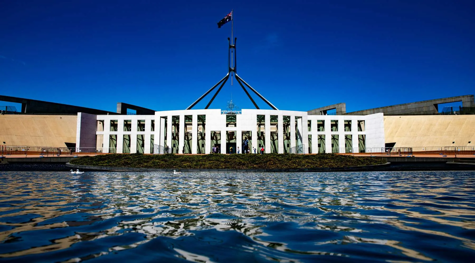CanberraParliament_1800x1000 CanberraParliament_1800x1000