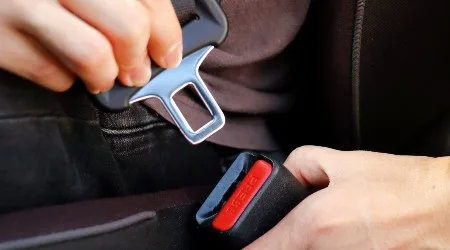AI caught 126,000 seatbelt offences in a year. NRMA wants to change how drivers pay for it